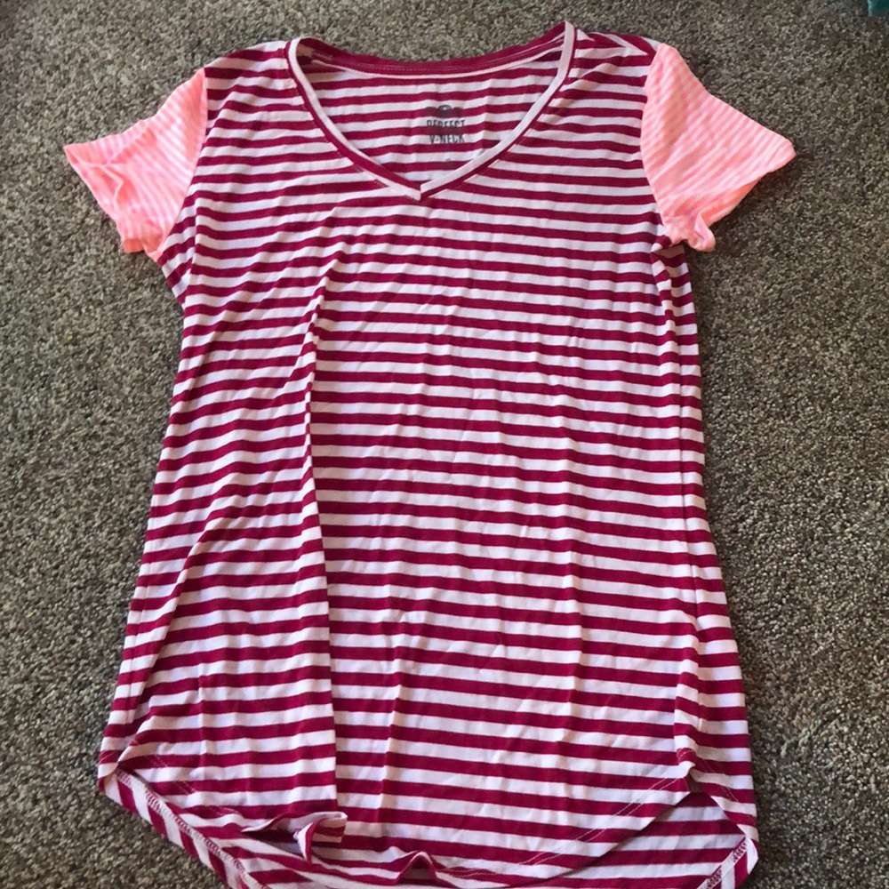 striped v-neck tee